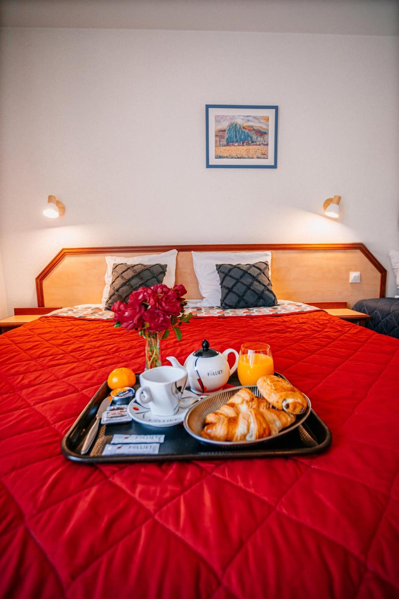 לוז-סן-סובר Hotel Le Montaigu מראה חיצוני תמונה
